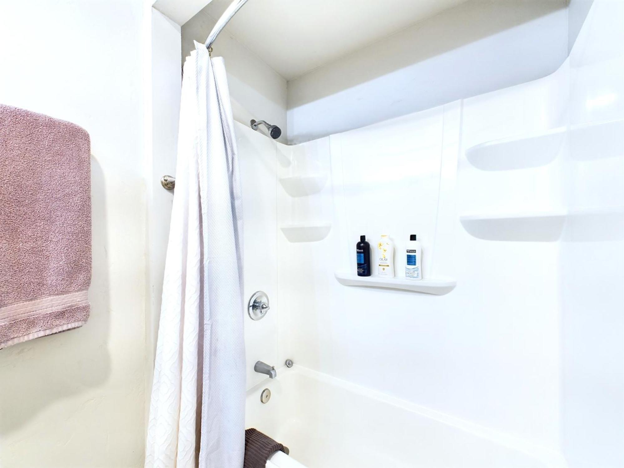 הוילה קורבליס Modern Boho Retreat מראה חיצוני תמונה