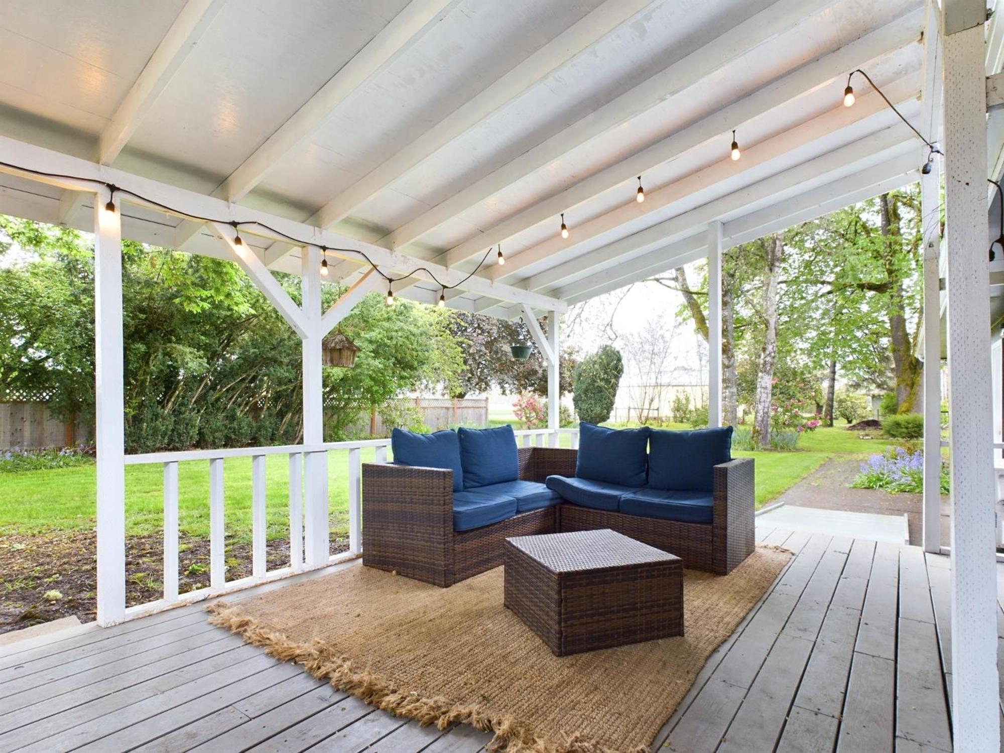 הוילה קורבליס Modern Boho Retreat מראה חיצוני תמונה